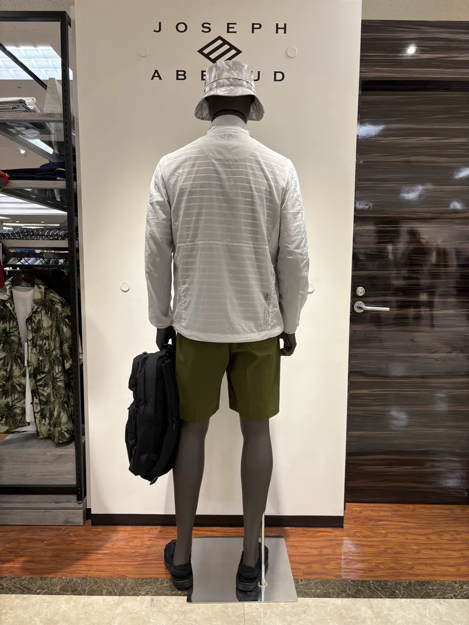 JOSEPH ABBOUD 碇 コーディネート画像