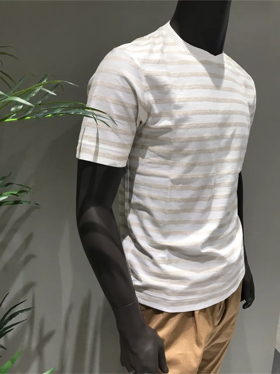 JOSEPH ABBOUD 伊津野 コーディネート画像