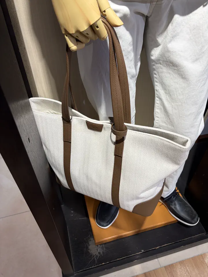 JOSEPH ABBOUD 山口 コーディネート画像