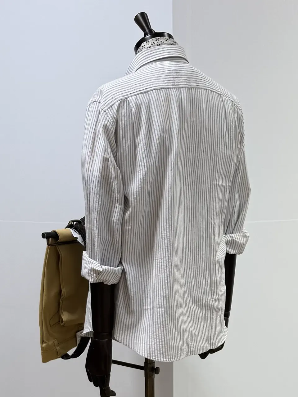 JOSEPH ABBOUD 吉村 コーディネート画像