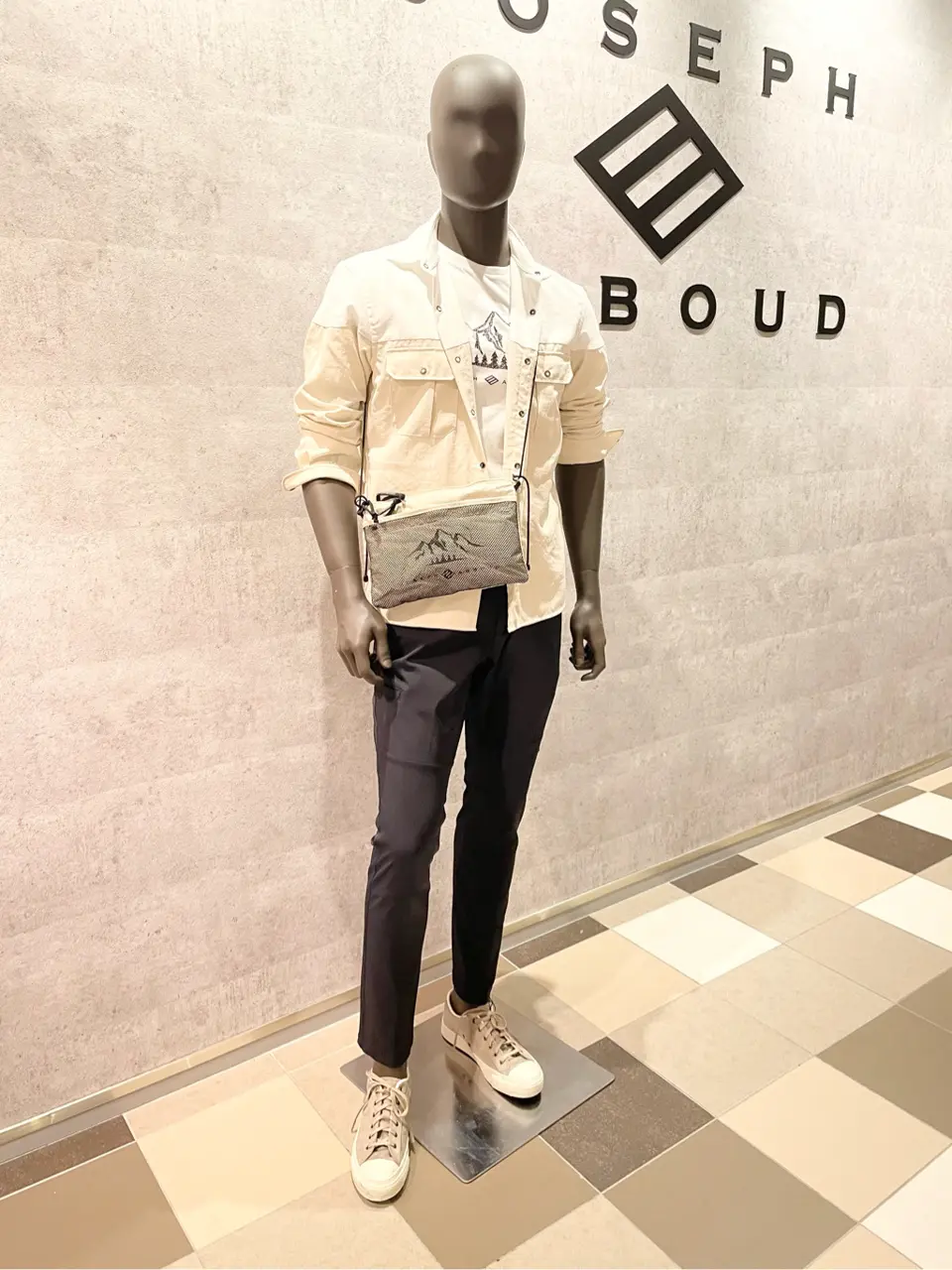  東　 コーディネート画像