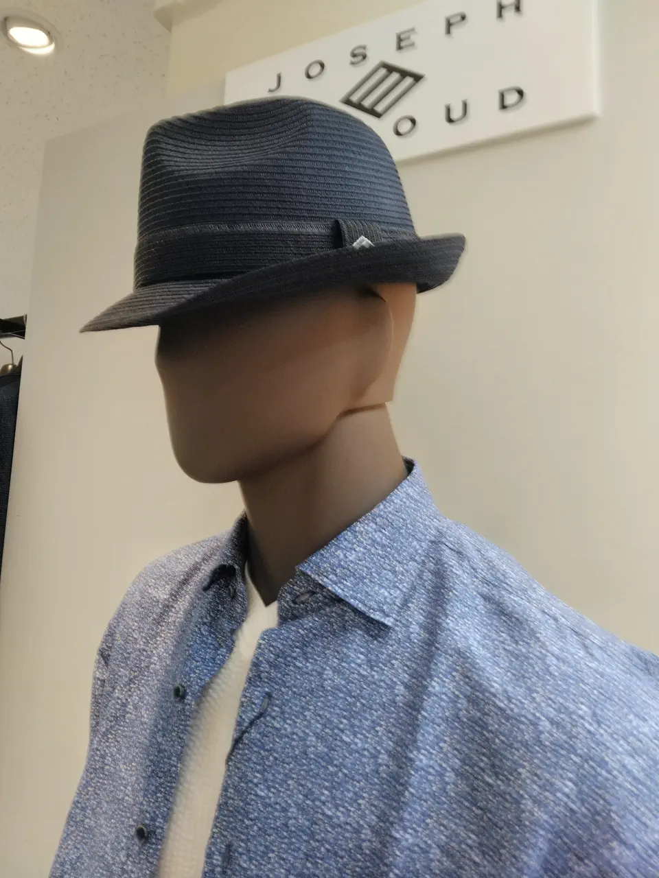 JOSEPH ABBOUD 　伊丹 コーディネート画像