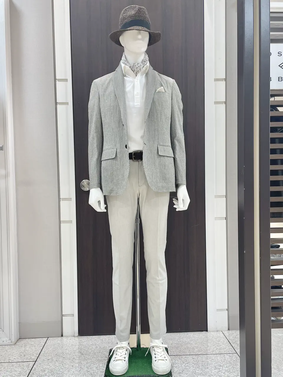 JOSEPH ABBOUD 松山 コーディネート画像