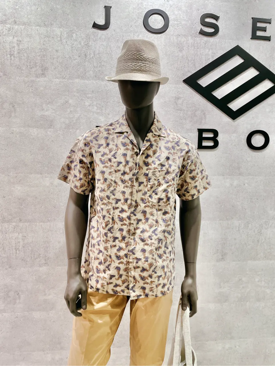 JOSEPH ABBOUD 二澤 コーディネート画像