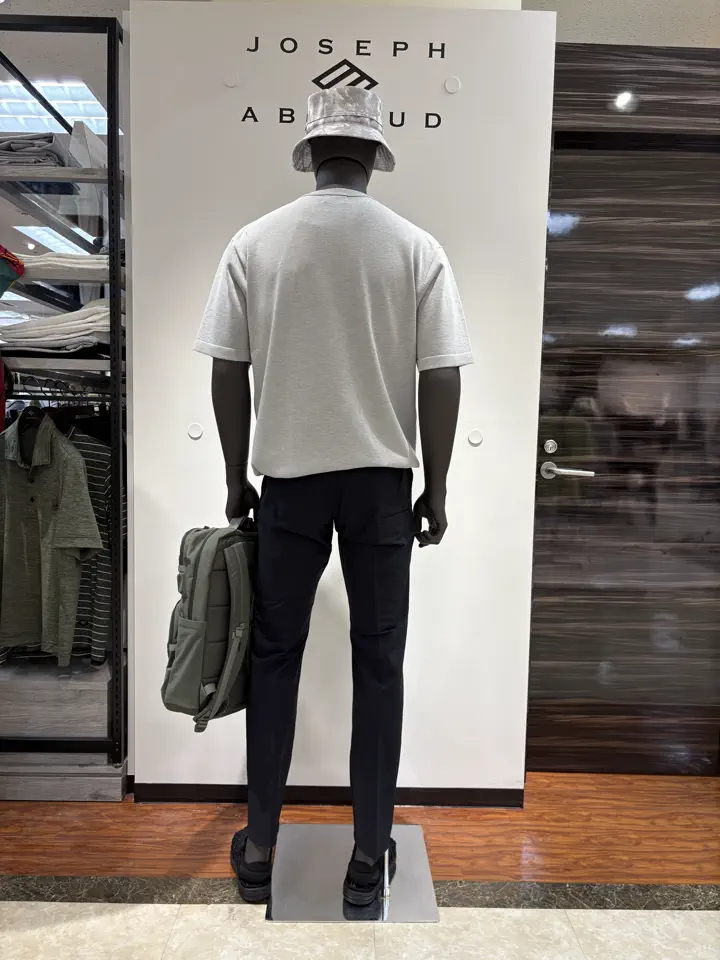 JOSEPH ABBOUD 碇 コーディネート画像