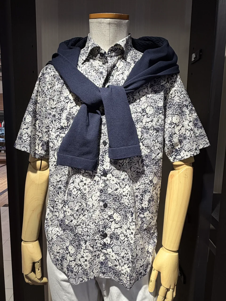 JOSEPH ABBOUD 山口 コーディネート画像