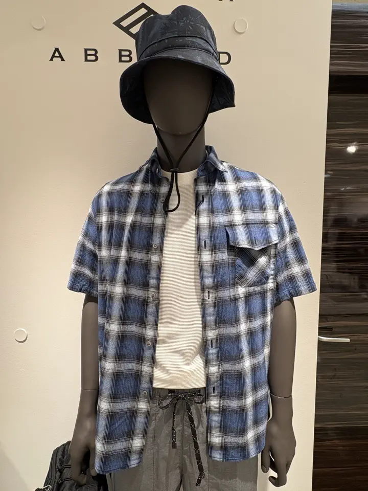 JOSEPH ABBOUD 坪井 コーディネート画像
