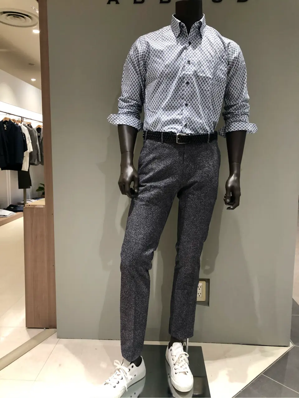 JOSEPH ABBOUD 川田 コーディネート画像