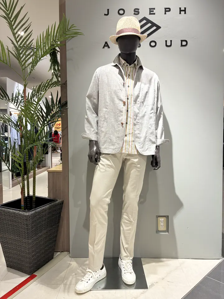JOSEPH ABBOUD 伊津野 コーディネート画像