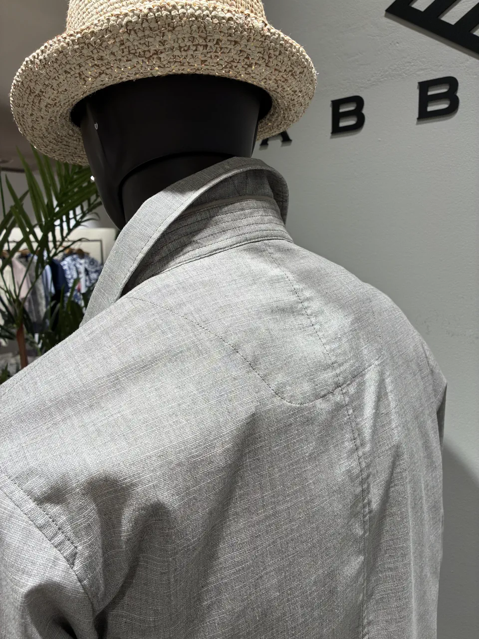 JOSEPH ABBOUD 伊津野 コーディネート画像