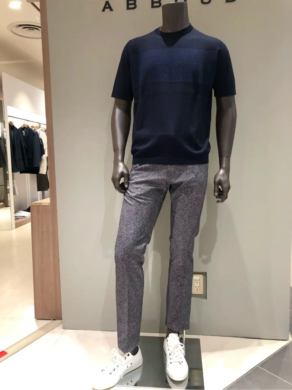 JOSEPH ABBOUD 川田 コーディネート画像