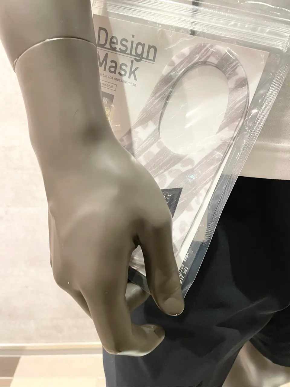 JOSEPH ABBOUD 東　 コーディネート画像