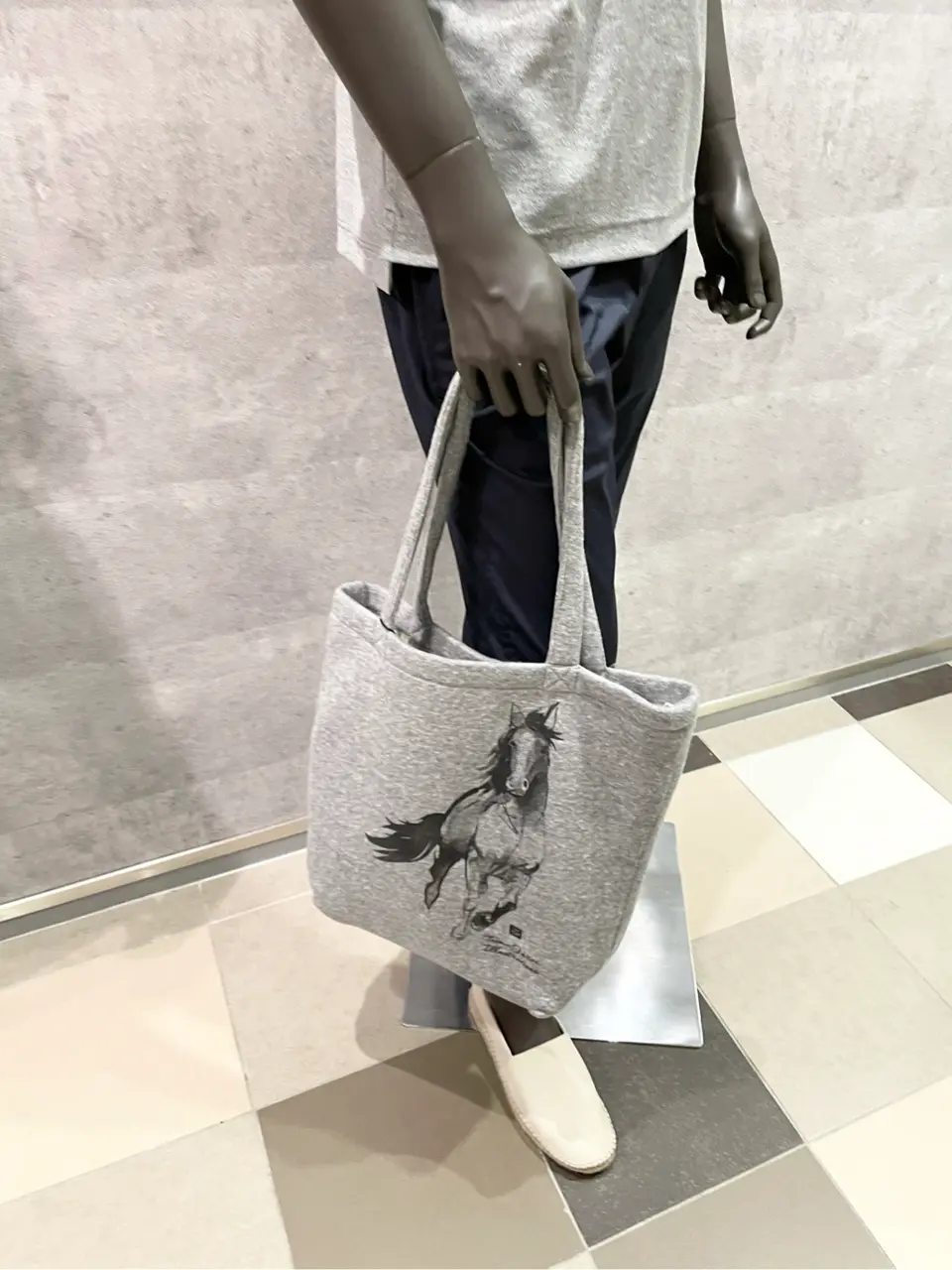 JOSEPH ABBOUD 東　 コーディネート画像