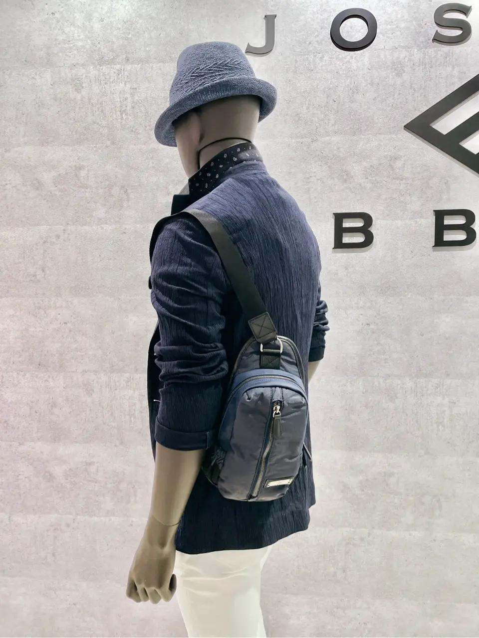 JOSEPH ABBOUD 二澤 コーディネート画像