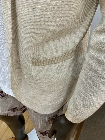 JOSEPH ABBOUD 草野 コーディネート画像