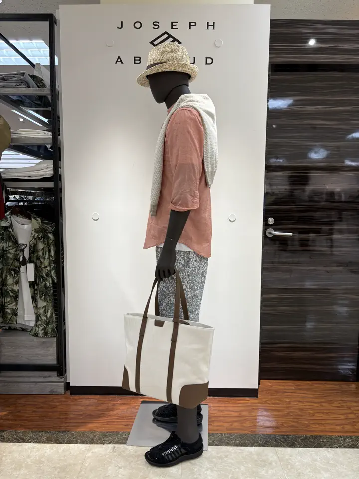 JOSEPH ABBOUD 碇 コーディネート画像