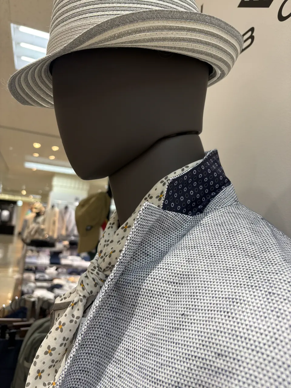 JOSEPH ABBOUD 坪井 コーディネート画像