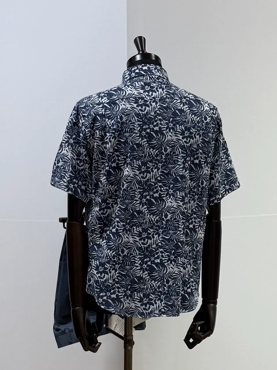JOSEPH ABBOUD 吉村 コーディネート画像