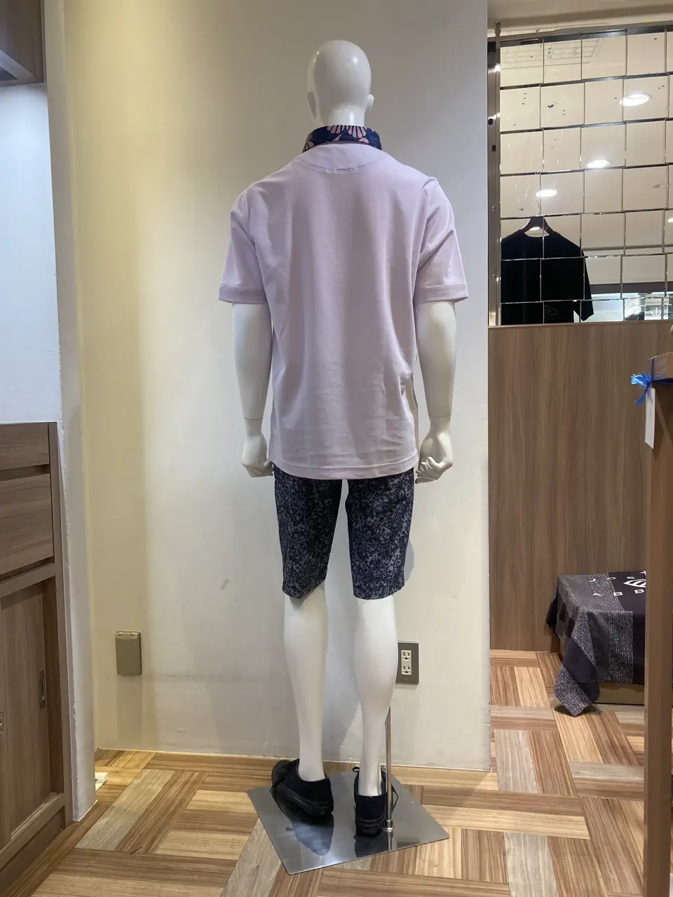 JOSEPH ABBOUD スタッフ コーディネート画像