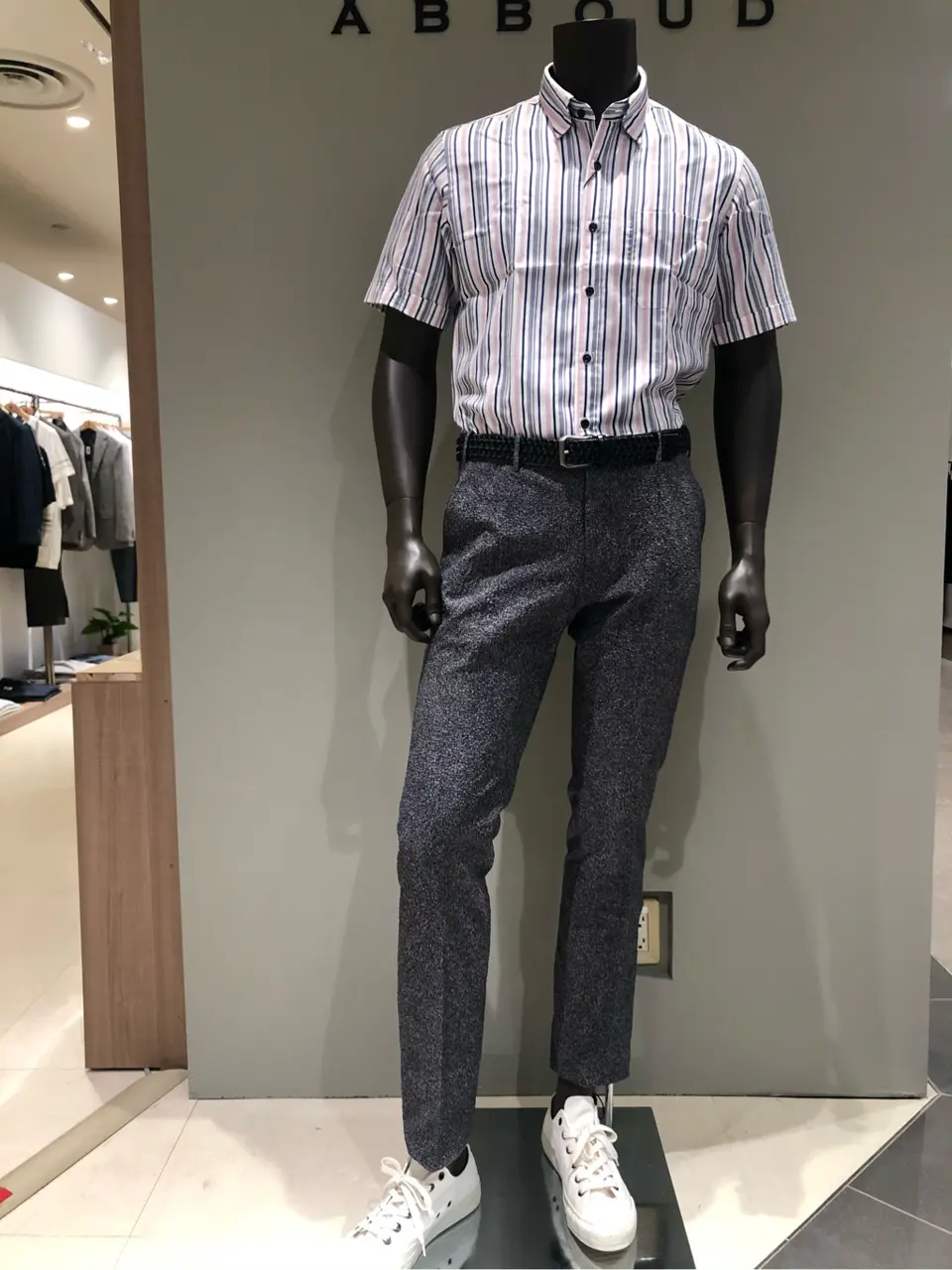 JOSEPH ABBOUD 川田 コーディネート画像