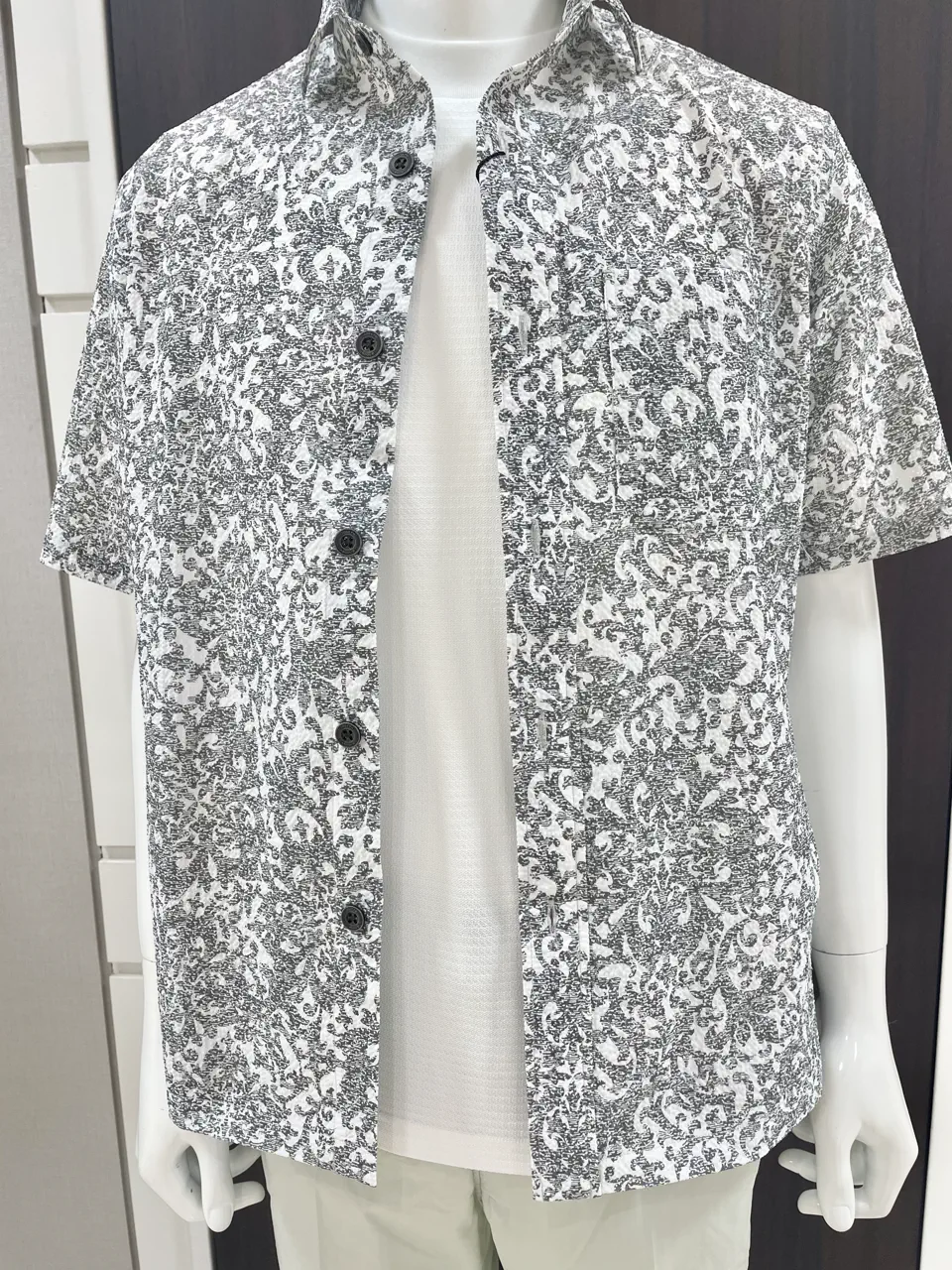JOSEPH ABBOUD 松山 コーディネート画像