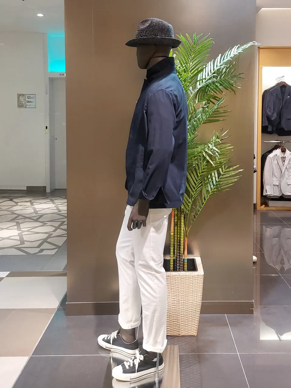 JOSEPH ABBOUD 清水 コーディネート画像