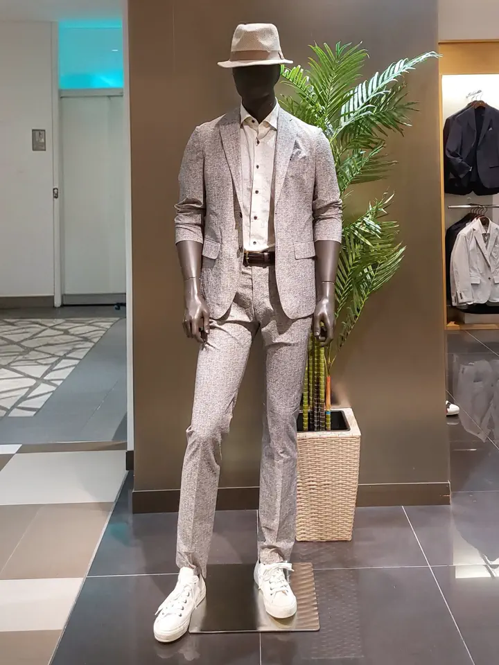 JOSEPH ABBOUD 清水 コーディネート画像