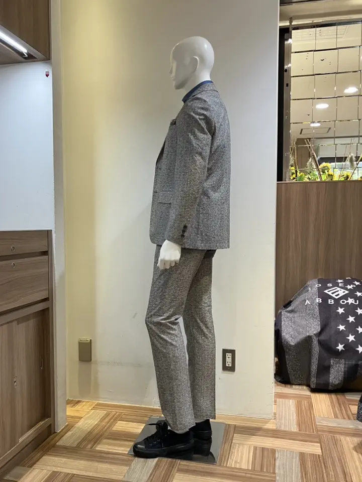 JOSEPH ABBOUD スタッフ コーディネート画像