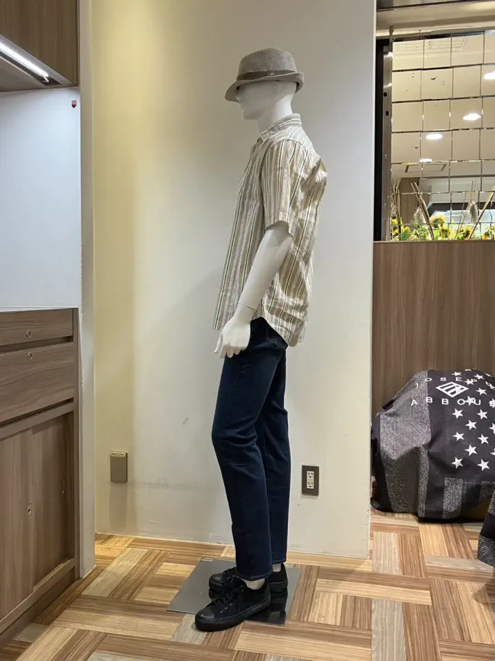 JOSEPH ABBOUD スタッフ コーディネート画像