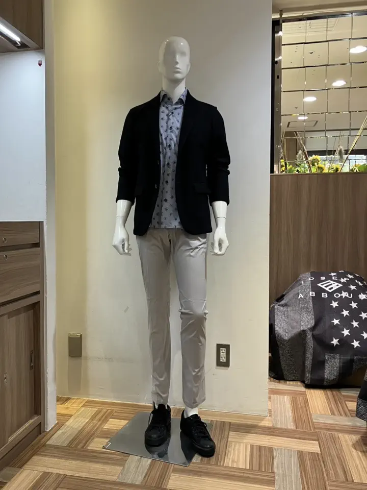 JOSEPH ABBOUD スタッフ コーディネート画像