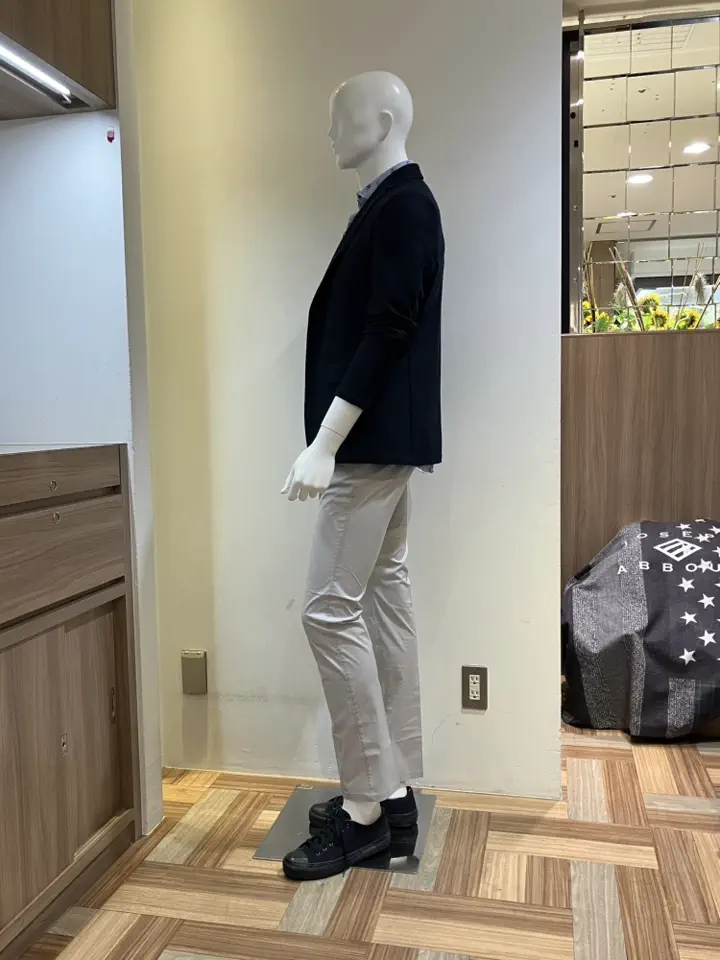 JOSEPH ABBOUD スタッフ コーディネート画像