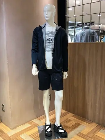 JOSEPH ABBOUD 小城 コーディネート画像