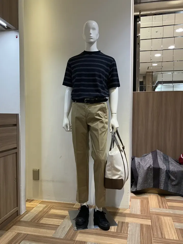 JOSEPH ABBOUD スタッフ コーディネート画像