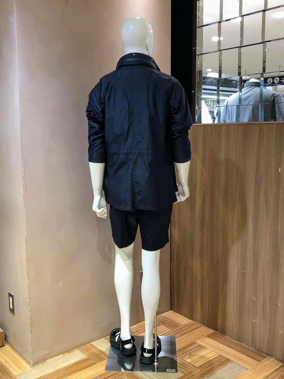 JOSEPH ABBOUD 小城 コーディネート画像