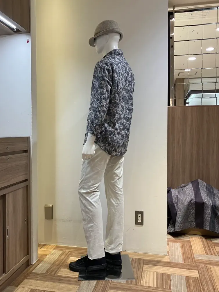 JOSEPH ABBOUD スタッフ コーディネート画像