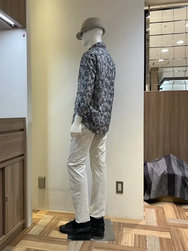 JOSEPH ABBOUD スタッフ コーディネート画像
