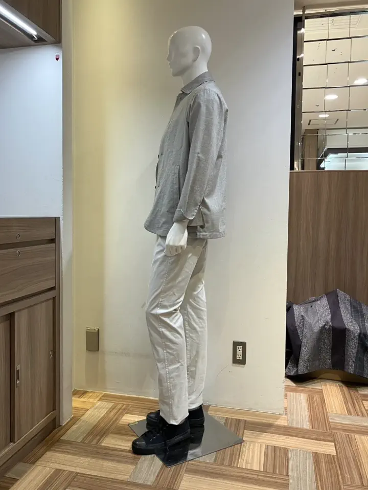 JOSEPH ABBOUD スタッフ コーディネート画像