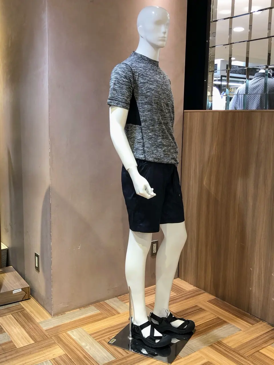 JOSEPH ABBOUD 森部 コーディネート画像