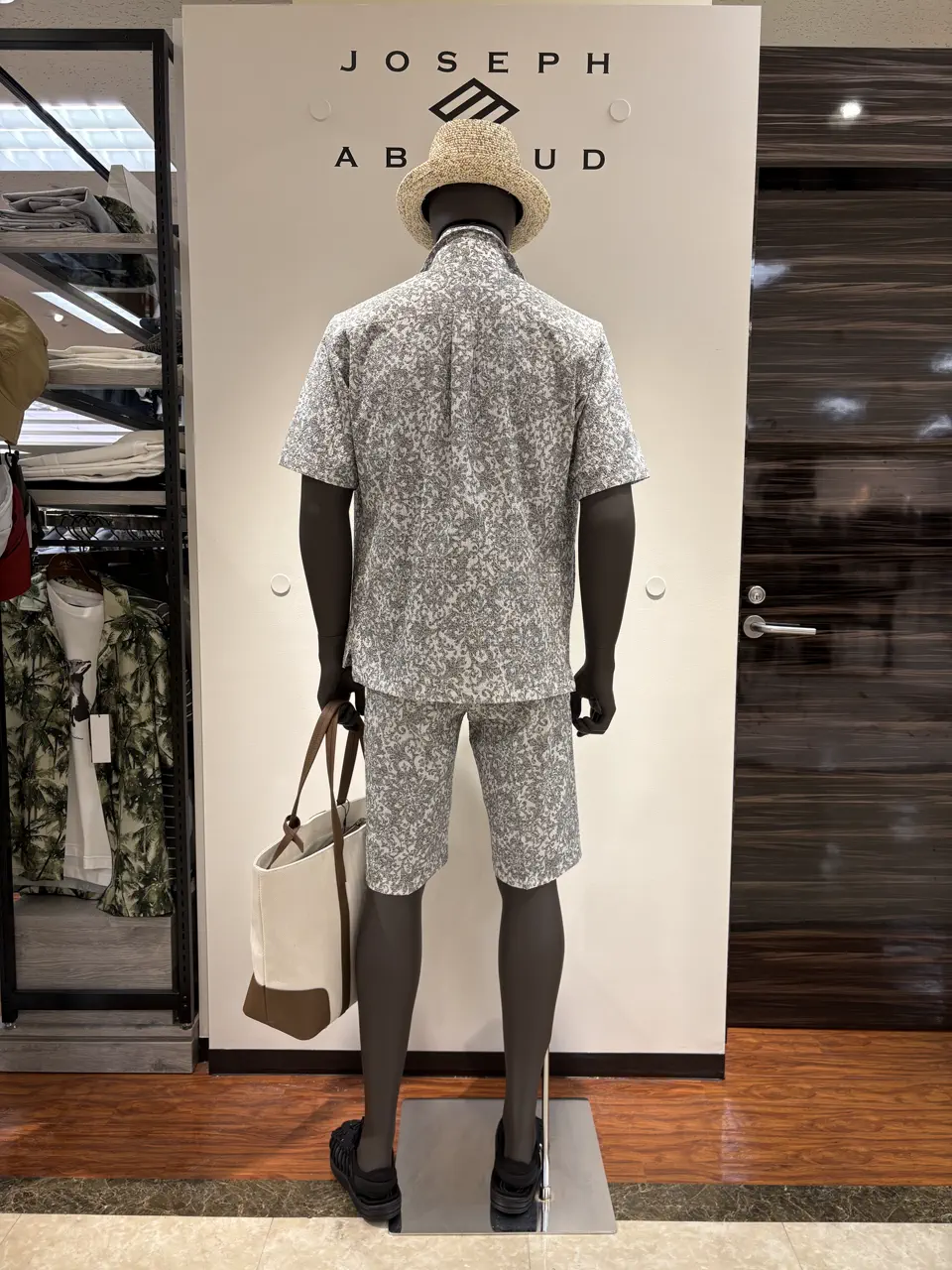 JOSEPH ABBOUD 碇 コーディネート画像