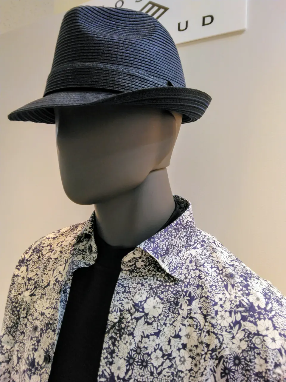 JOSEPH ABBOUD 　伊丹 コーディネート画像