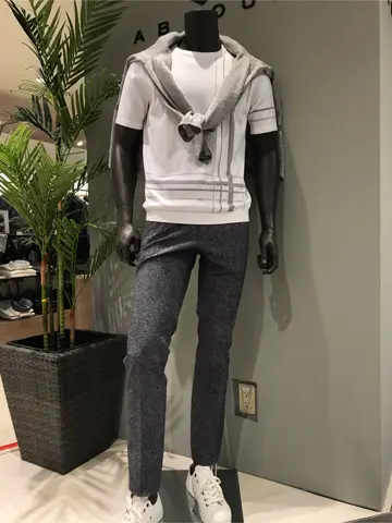 JOSEPH ABBOUD 伊津野 コーディネート画像