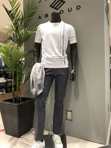 JOSEPH ABBOUD 伊津野 コーディネート画像