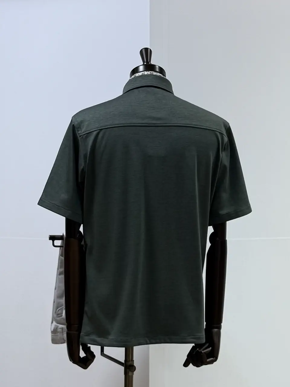 JOSEPH ABBOUD 吉村 コーディネート画像