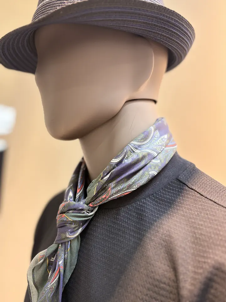 JOSEPH ABBOUD 坪井 コーディネート画像