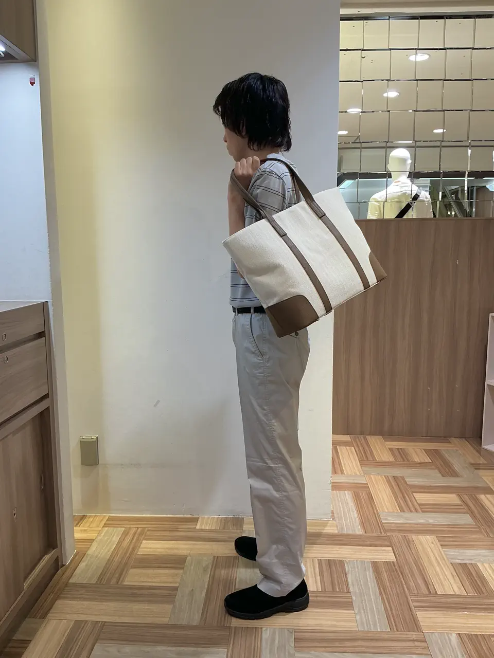 JOSEPH ABBOUD カイリ コーディネート画像