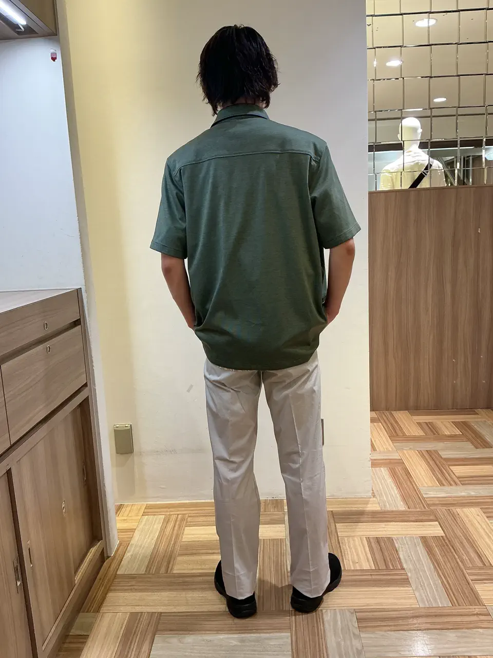 JOSEPH ABBOUD カイリ コーディネート画像