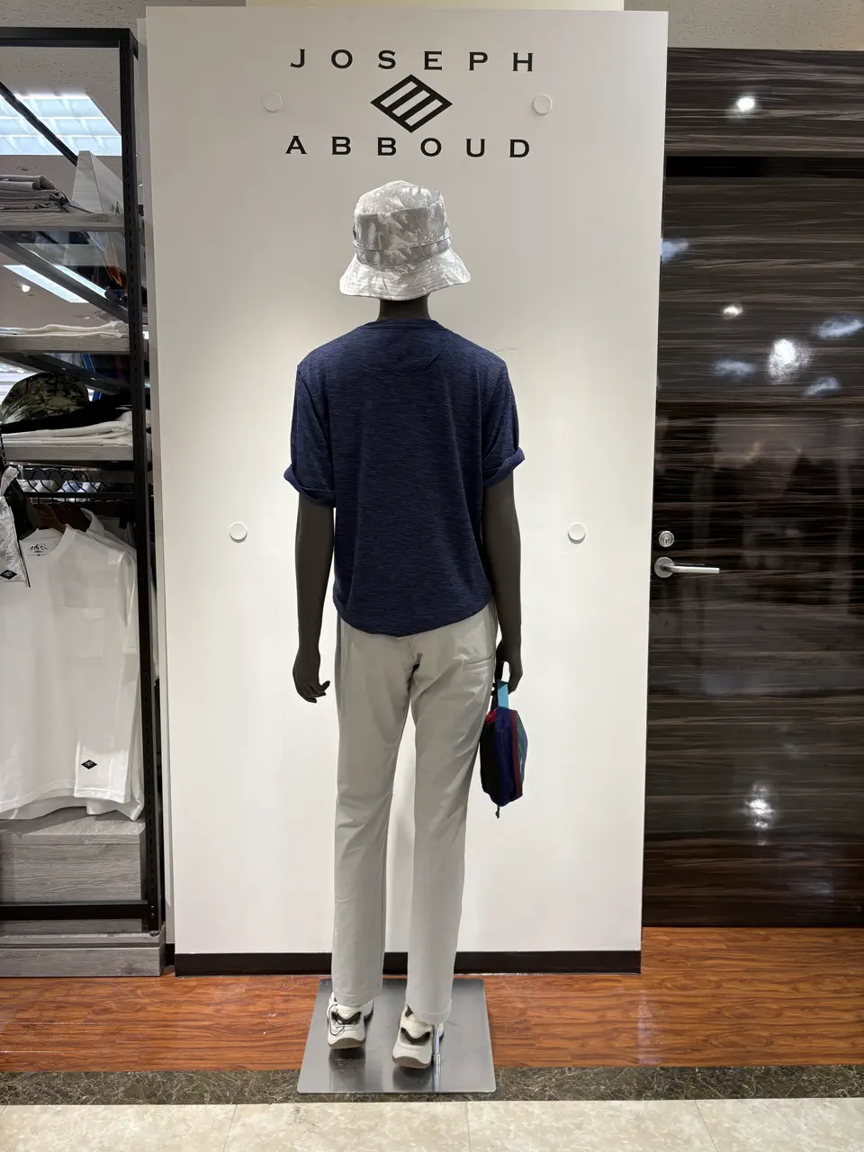JOSEPH ABBOUD 碇 コーディネート画像