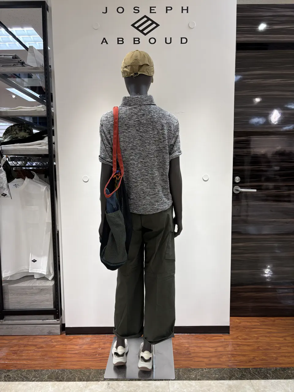 JOSEPH ABBOUD 碇 コーディネート画像