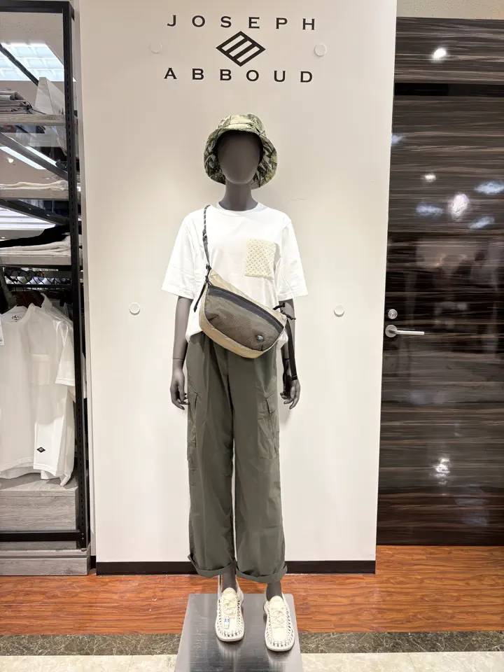 JOSEPH ABBOUD 碇 コーディネート画像