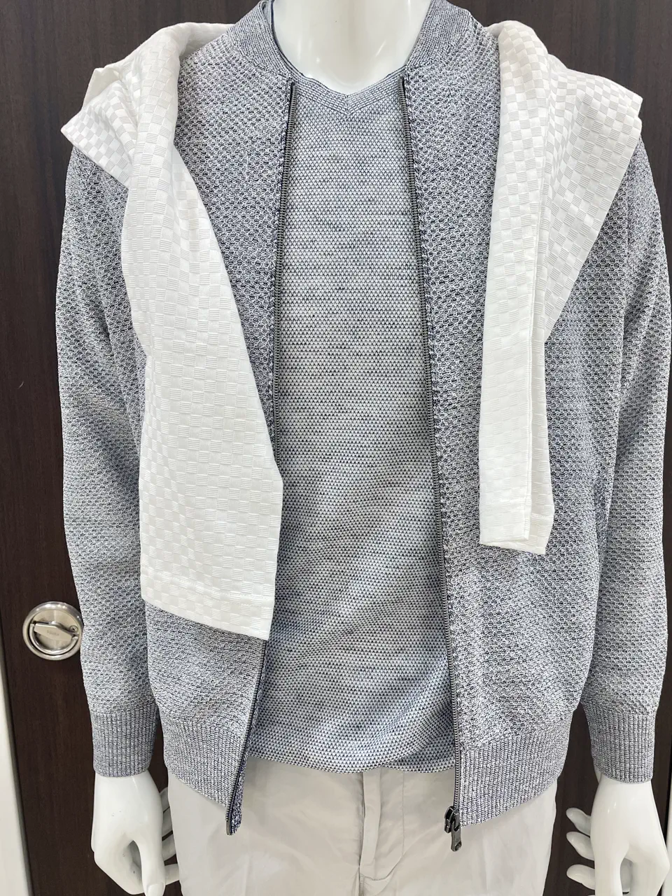 JOSEPH ABBOUD 松山 コーディネート画像